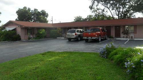 Skylit Motel