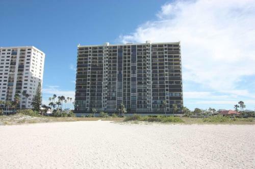 1208 Lighthouse Towers