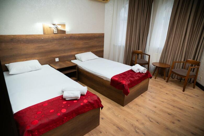 Consul Hotel
