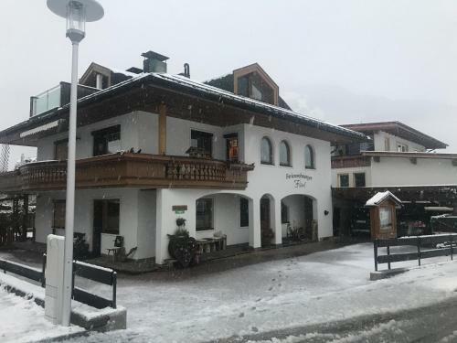 Apartamento Ferienwohnungen Fl�rl