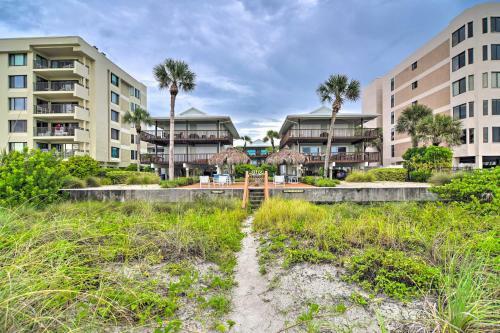 Apartamento Oceanfront Condo With Balcony And Beach Access!