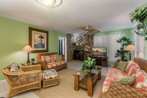 Coconut Breeze III Home