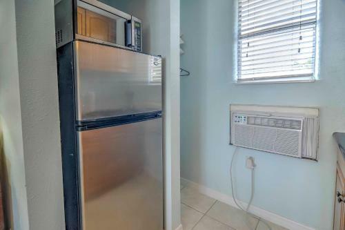 Apartamento Bright Clearwater Beach Studio - Walk To Beach!
