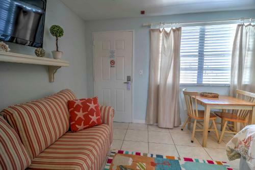 Apartamento Bright Clearwater Beach Studio - Walk To Beach!