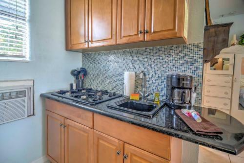 Apartamento Bright Clearwater Beach Studio - Walk To Beach!