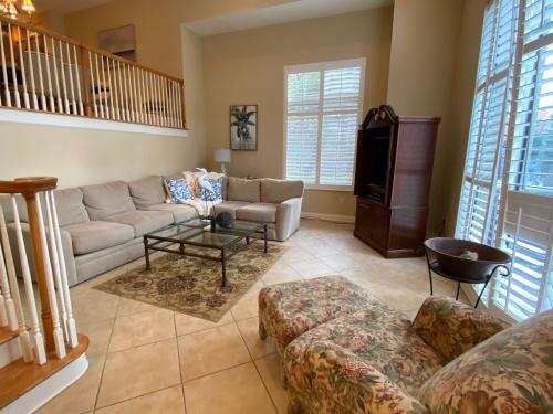 Belle Harbor Suite 71 - Monthly Rental Townhouse