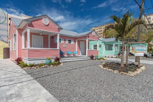 Frenchy's Cottages On East Shore 486 Home
