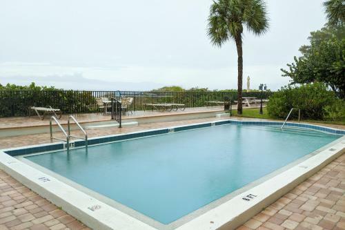 Pelican's Cove 402