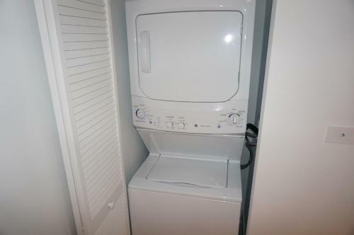 Apartamento Bass & Sun Condominium 2/2 Bedroom