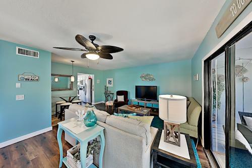 Apartamento Spacious Beach Condo With Pool & Fishing Dock Condo