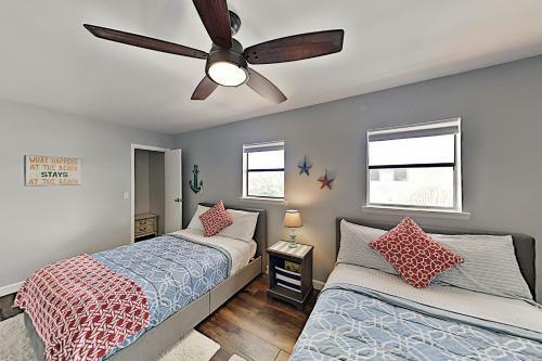 Apartamento Spacious Beach Condo With Pool & Fishing Dock Condo
