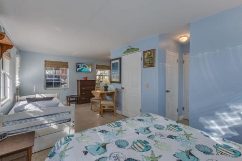Gulf Sunset Oasis - Beach Front Apts