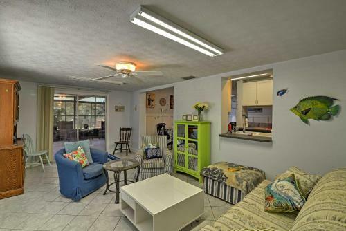 Waterfront Crystal River Hideaway With Private Dock!