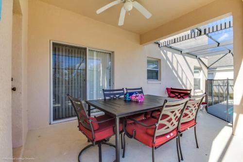 Balmoral Drive Villa #244450