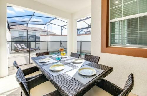 Free Water Park On Disney Delight