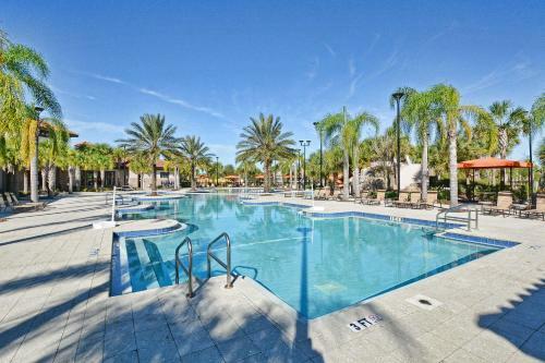 Solterra - 5 Bedrooms House W/pool-7029sr