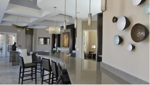 Spacious And Gorgeous Single Home With Game Room St5148