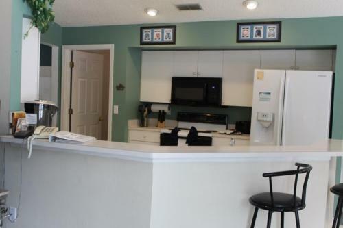 California Boulevard Villa 327