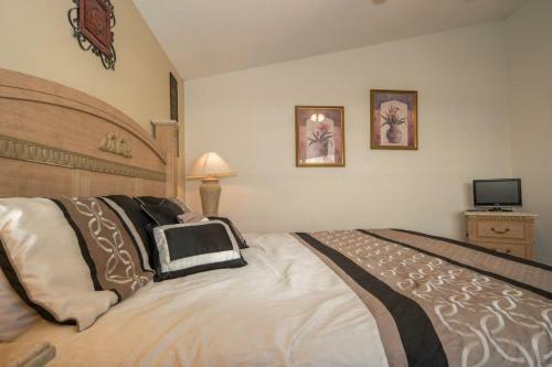 Fabulous Hampton Lakes 4 Bedroom Pool Home In Davenport Fl
