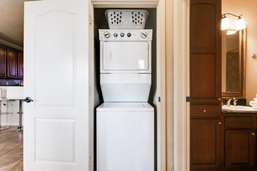 Apartamento 906 Charo Parkway #431 Condo #221602 Condo