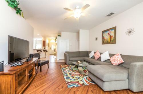 Serenity Retreat Beautiful Home Accommodate 10 Guests