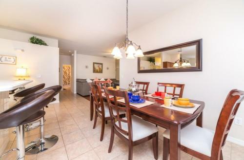 Serenity Retreat Beautiful Home Accommodate 10 Guests