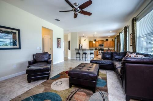 Serenity Retreat Beautiful Home Accommodate 10 Guests