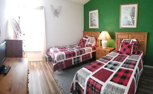 Hl116n Hampton Lakes - Four Bedroom Home