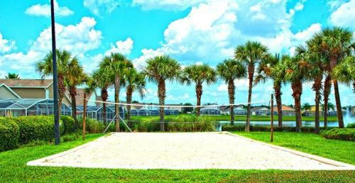 Lovely Hampton Lakes 4 Bed 3 Bath Pool Home In Davenport Fl