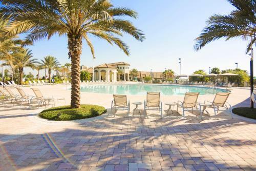 Champions Gate Resort 8 Bedroom Vacation Home With Pool 1872