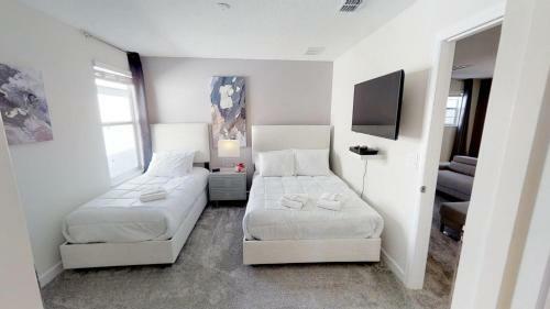 Champions Gate Resort 8 Bedroom Vacation Home With Pool 1872