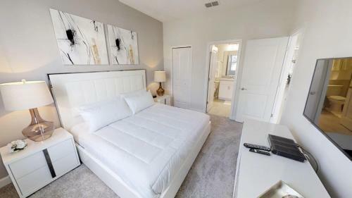 Champions Gate Resort 8 Bedroom Vacation Home With Pool 1872