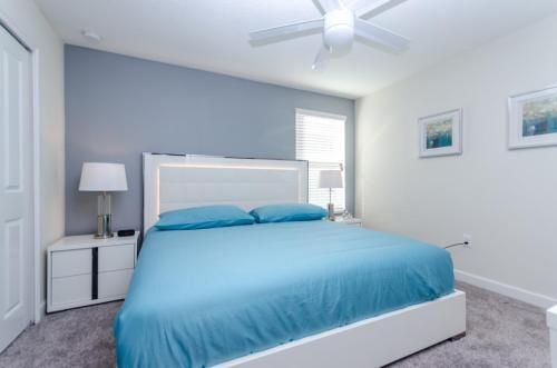 Nine-bedroom Villa 9036
