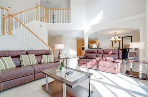 Multiple Vacation Homes In A Golf Resort And Private Pool