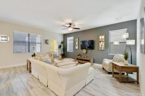 Beautiful Themed Single Vacation Home With Private Pool Cg9159