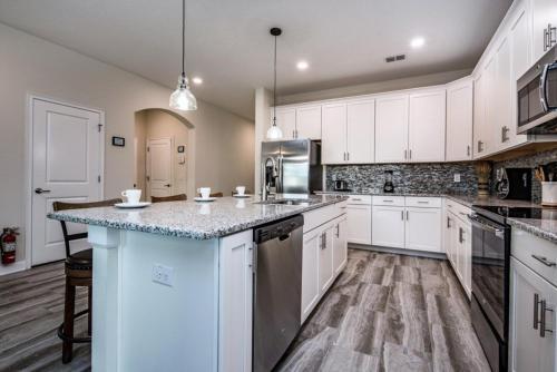 Six-bedroom Champions Villa 6261