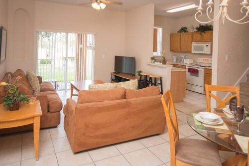 Maria's Regal Townhouse
