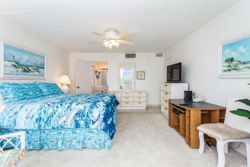 Apartamento Blue Surf 404, 2 Bedrooms, Sleeps 6, Beach Front