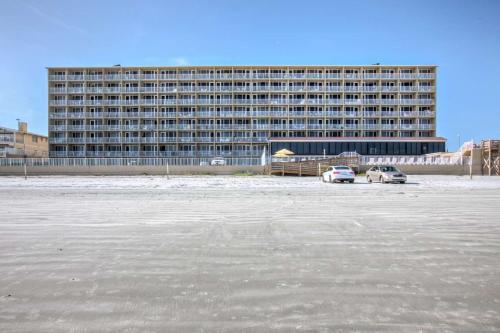 Pirates Cove Condo Unit #417