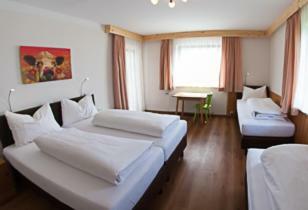 Hostal G�stehaus Zum Steirischen Kuss