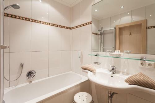 Sporthotel Sch�nruh