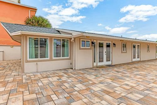 3843 S. Atlantic Ave - Beach Retreat