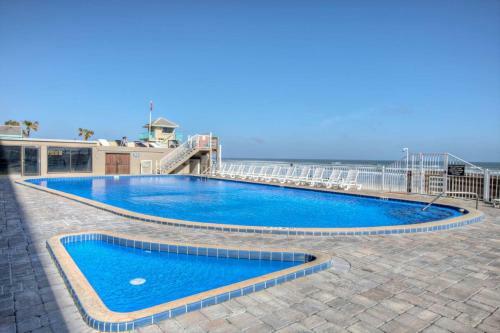 Pirates Cove Condo Unit #122