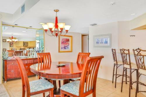 Seychelles - Daytona Beach Condos
