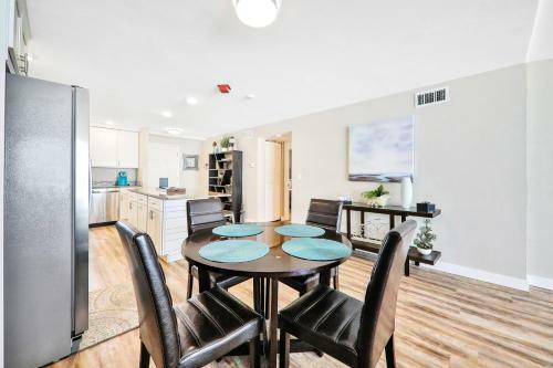 Shores Club - 302