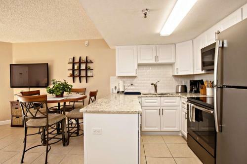 Sunglow Resort Condo Unit #405