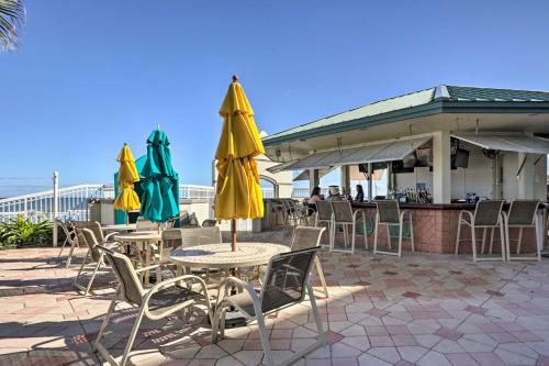 Apartamento 10th-floor Studio On Beach, Walk To Dining!