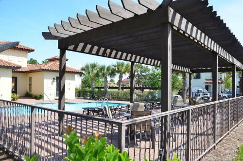 Villa Lago 1883 (s)(2g)- 4br 4ba - (10)