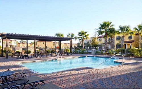 Villa Lago 1883 (s)(2g)- 4br 4ba - (10)