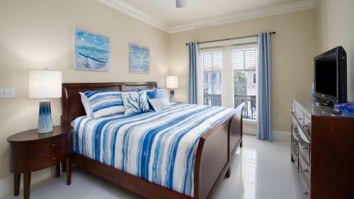 Villa Lago 1883 (s)(2g)- 4br 4ba - (10)